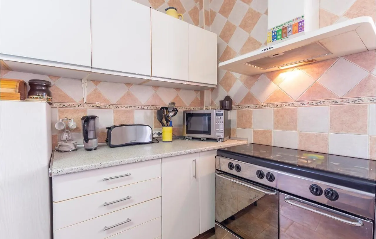 Stunning Home In Manilva 0*,